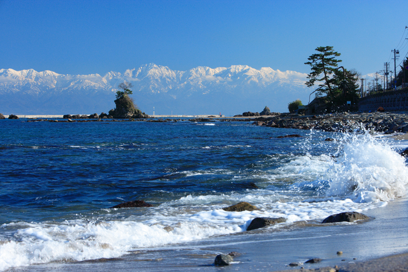 Amaharashi in Takaoka and Himi Tateyama mountain range in Toyama